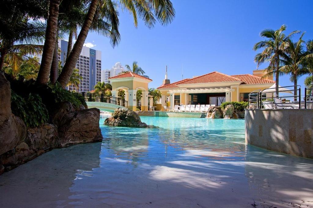 Apartamento Deluxe Chevron Renaissance Gold Coast Exterior foto