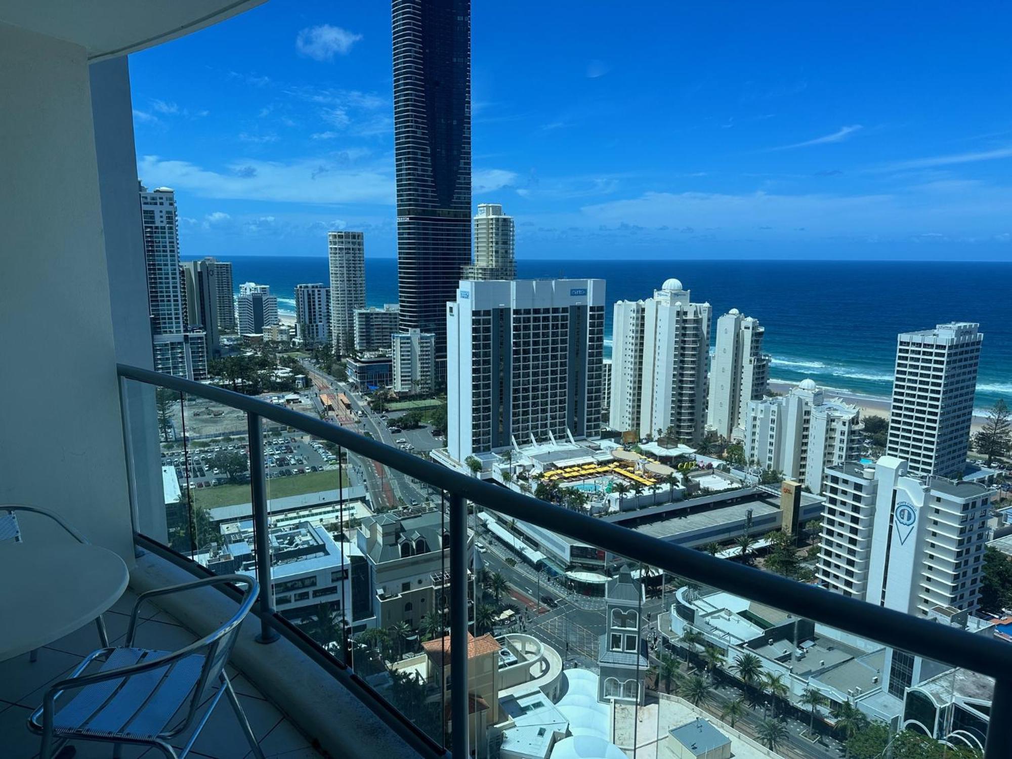 Apartamento Deluxe Chevron Renaissance Gold Coast Exterior foto