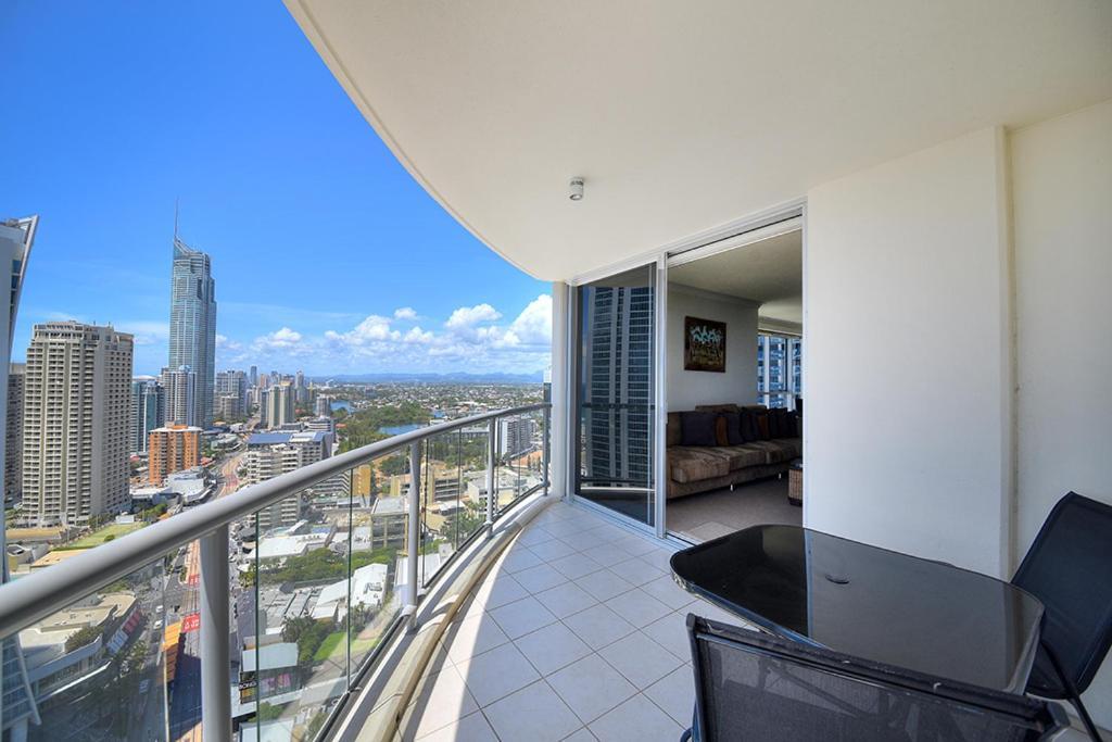 Apartamento Deluxe Chevron Renaissance Gold Coast Exterior foto